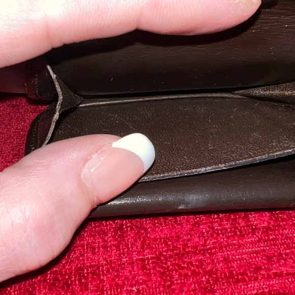 LOUIS VUITTON AUTHENTIC MONOGRAM GOUSSET. EUC. - Picture 4 of 7